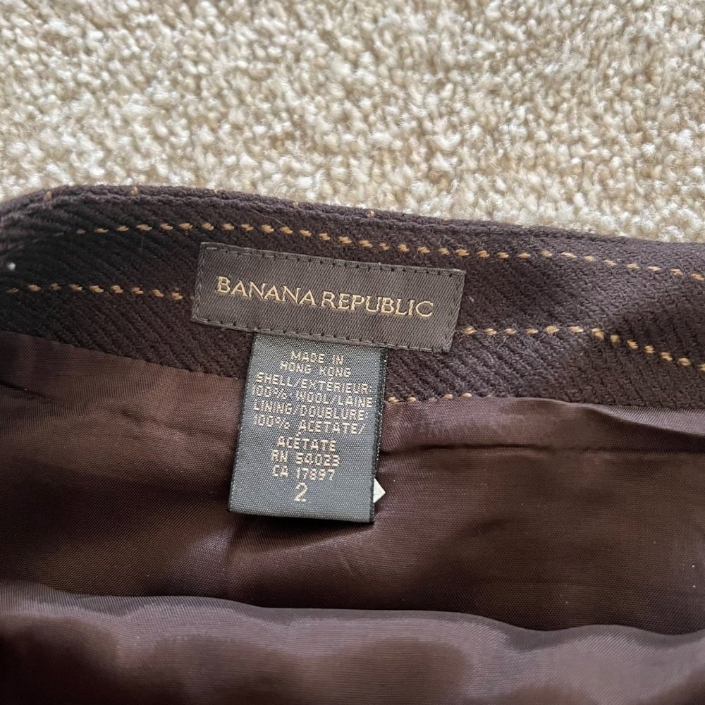 SOLDBanana Republic 100% Wool Brown Pinstripe Split Hem Mini Skirt size 2 - Picture 2 of 7